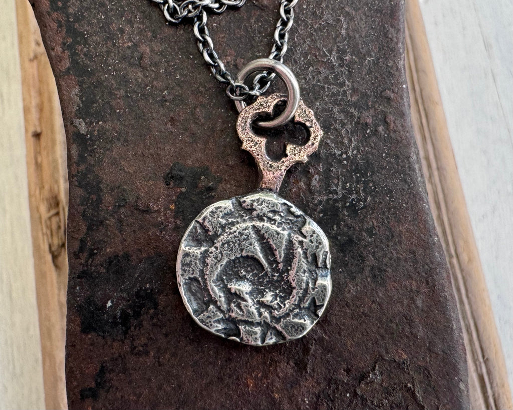 hare intaglio pendant