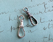 vintage style dog clip