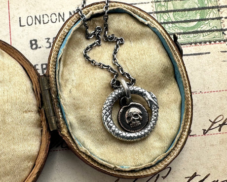 skull wax seal necklace