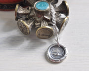 hand in hand necklace