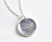 horse and buggy pendant