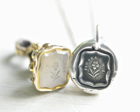 flower wax seal necklace