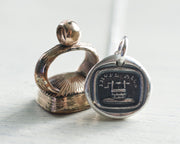 well wax seal necklace