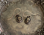 skull earrings