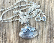 quahog pendant