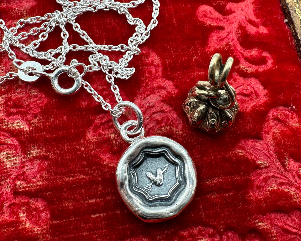 heart wax seal necklace
