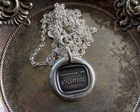 remember me wax seal necklace