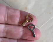 skeleton key charm