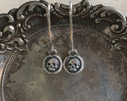 skull earrings