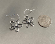 flower dangle earrings