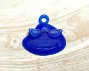 Cool Quahog necklace pendant