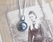 skull wax seal necklace