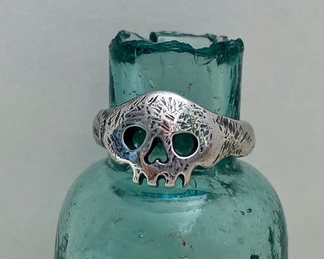 skull ring