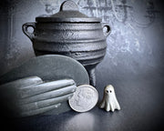 ghosts in the house - Felicia the ghost - magnetic haunted home decor