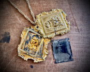 large Victorian lovers swivel locket with tintype photo - antique jewelry