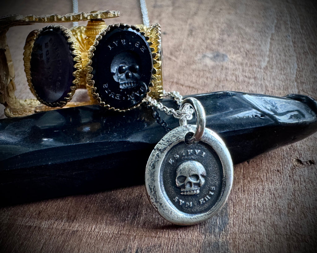 skull wax seal necklace - ES FVI SVM ERIS - wax seal jewelry