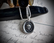 skull wax seal necklace - ES FVI SVM ERIS - wax seal jewelry