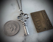 quatrefoil skeleton key pendant - gothic jewelry