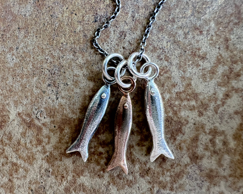 trio of fish necklace